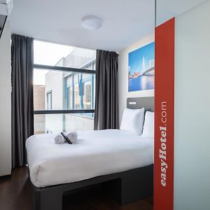 easyHotel Rotterdam City Centre